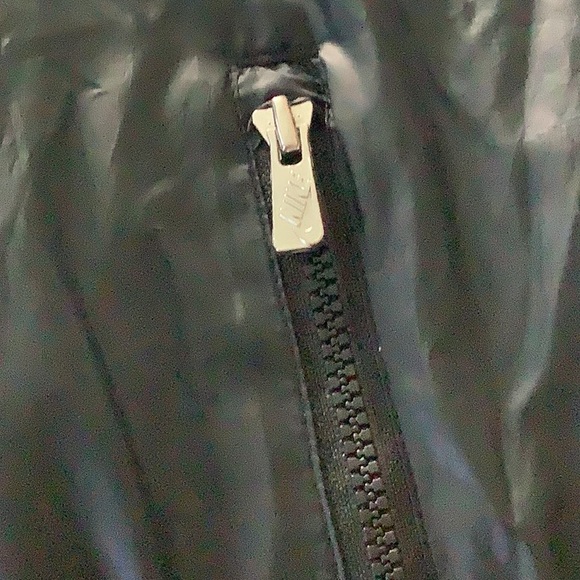 Nike “Windrunner” jacket - Picture 4 of 8